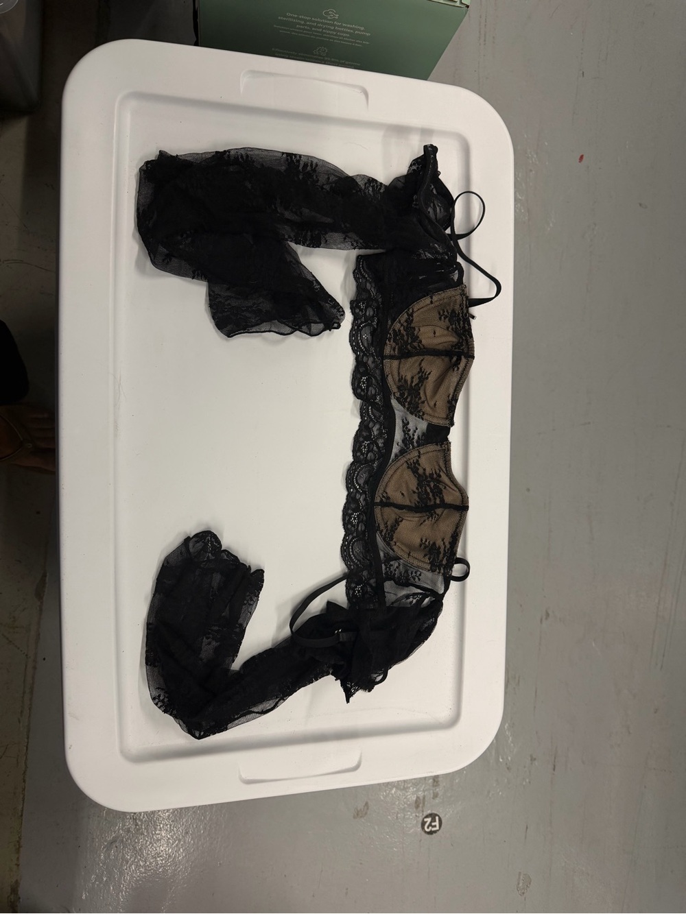 White Fox Boutique Black Sheer Lace Long-Sleeve Crop Camisole - Picture 2 of 2